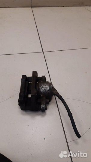 Суппорт передний правый LADA 2111