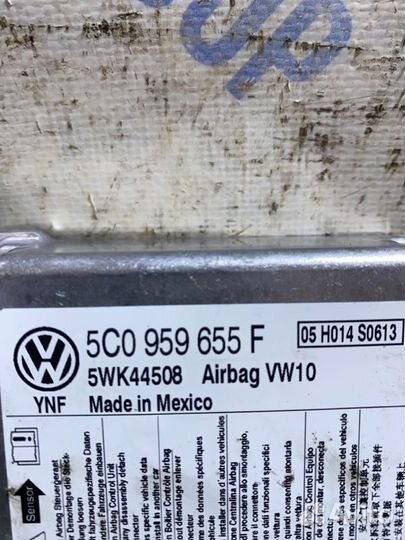Блок управления airbag Volkswagen Jetta седан 1.4