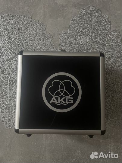 Микрофон akg p220