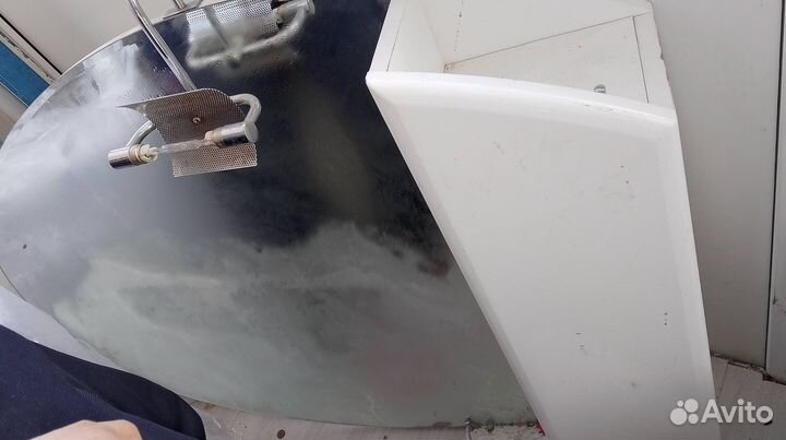 Шкаф с зеркалом в ванную бу