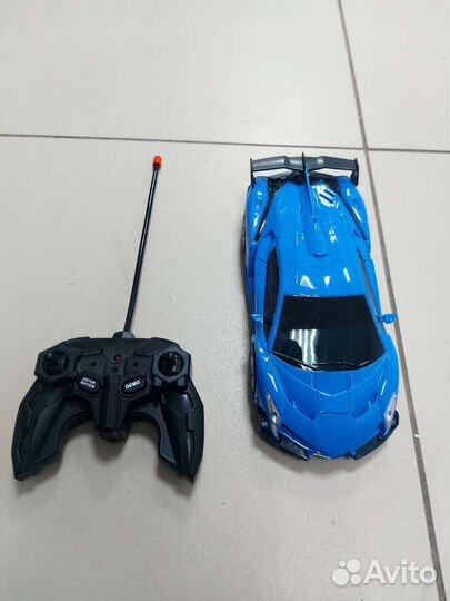 Машинка на радиоуправлении