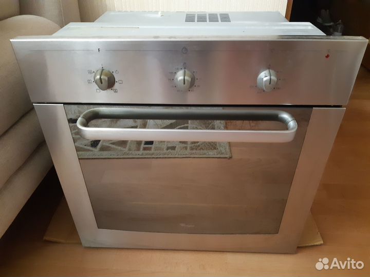 Встраеваемая электродуховка Whirlpool