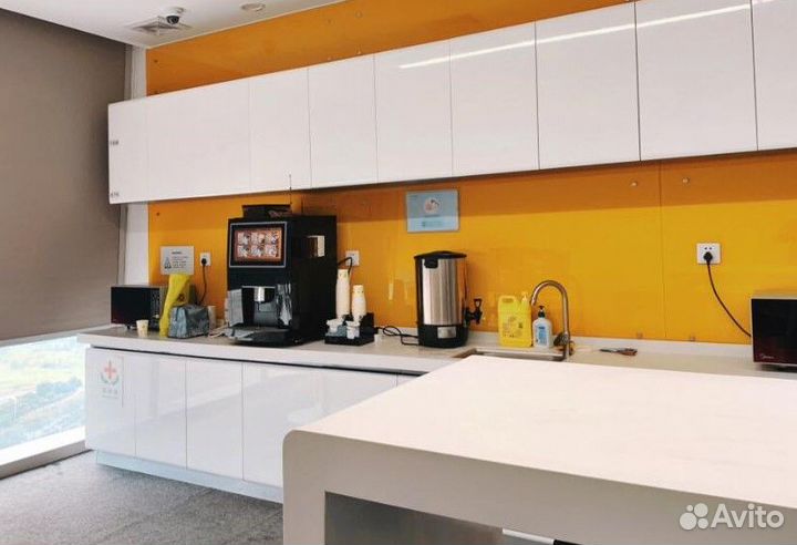 Профессиональная кофемашина для кофейни