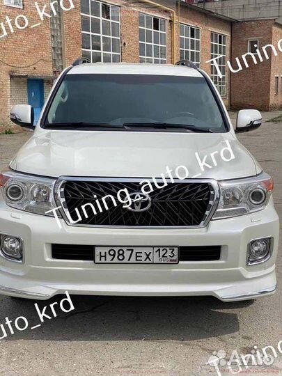 Обвес Toyota Land Cruiser 200 Y8108