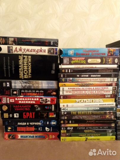 Видеокассеты и видеодиски с золотой коллекцией