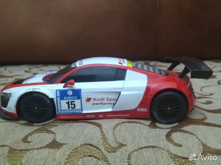 Машина на радиоуправлении,audi top service