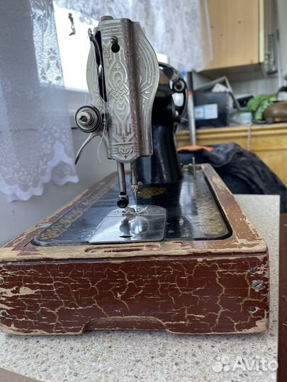 Швейная машина пмз им. Калинина