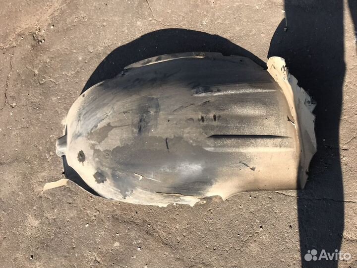 Подкрылок передний Мерседес мл 164