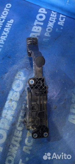 Педаль газа Volkswagen Polo 5 седан cfna 2014