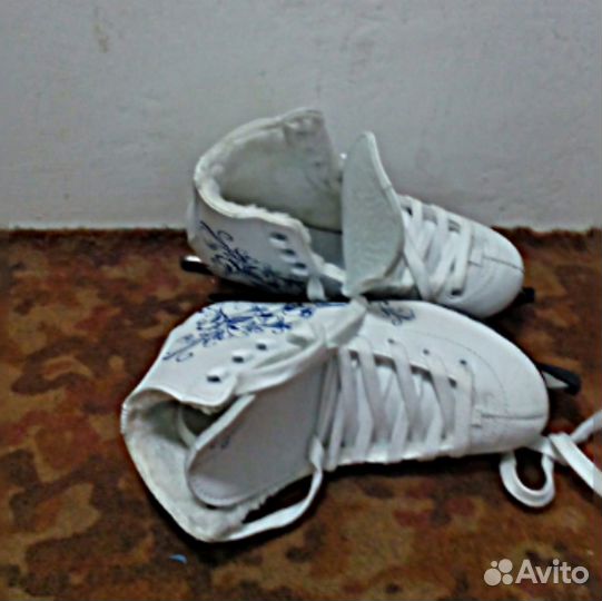 Коньки фигурные