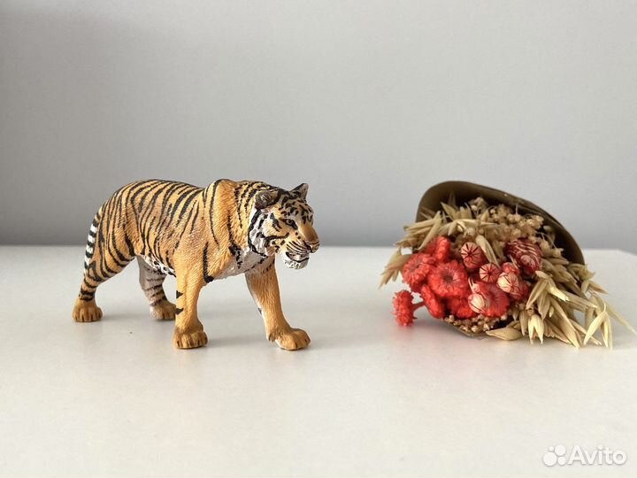 Фигурка тигр schleich шляйх игрушка статуэтка