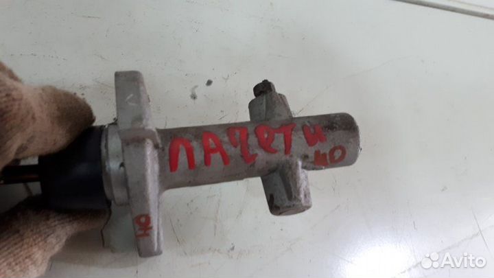 Главный цилиндр сцепления Chevrolet Lacetti J200