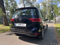 Volkswagen Touran 1.5 AMT, 2021, 114 500 км, с пробегом, цена 2 289 000 руб.