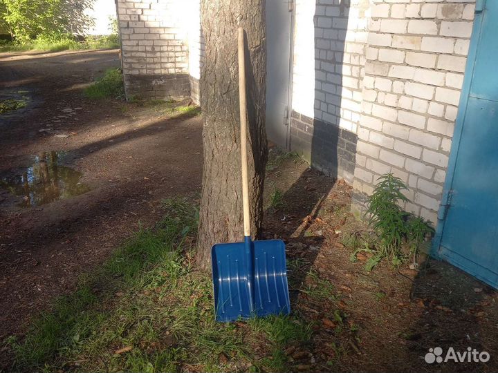 Лопата для уборки