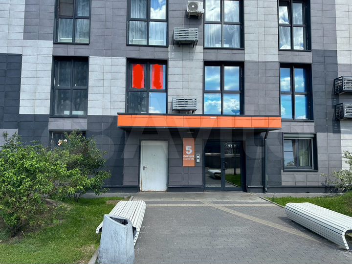 3-к. квартира, 98 м², 2/17 эт.