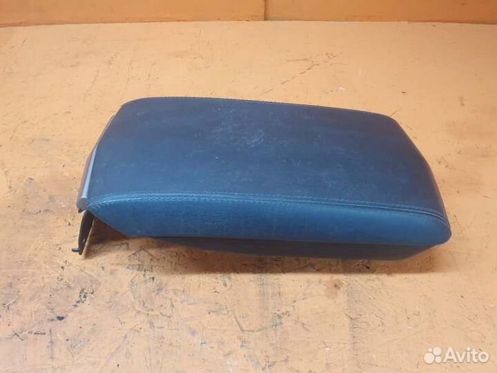 Крышка подлокотника Cadillac Cts 3.6 2008