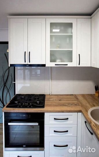 Кухня хайтек по вашим