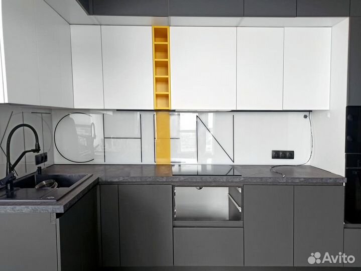 Фартук-панель для кухни из стекла (Скинали)