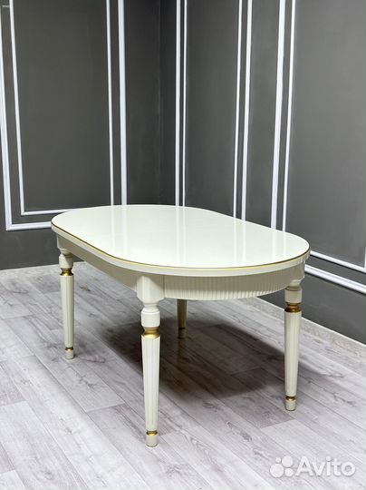 Комплект стол и стулья.Оплата при получении