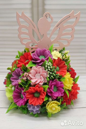 Композиция из мыла. Девушка в платье