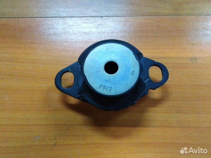 Опора АКПП задняя левая Renault Symbol 2002 - 2008