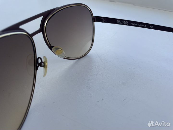 Солнцезащитные очки Michael Kors M2060S peyton