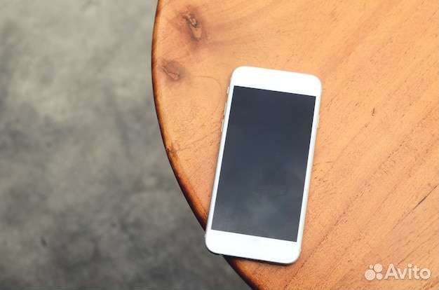 Продам телефон Apple