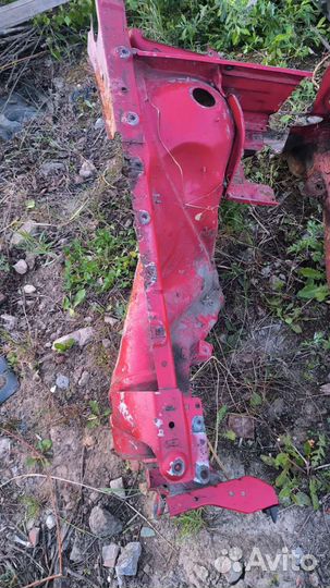 Передний правый лонжерон Audi 80B3