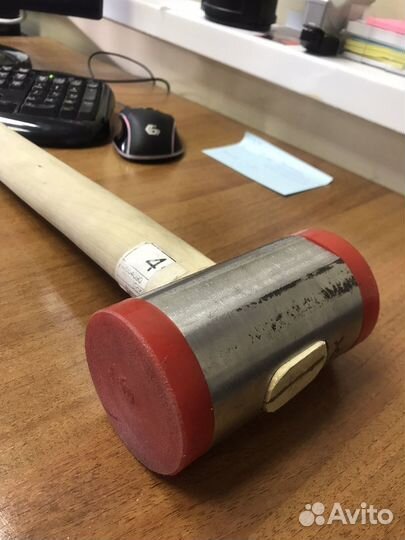 Молоток для пробивки люверсов