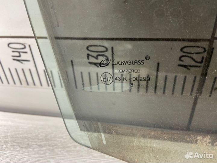 Стекло заднее правое Kia Magentis MS G4JP 2002