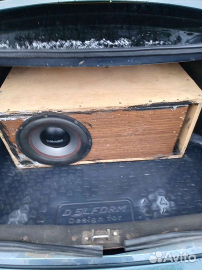 Сабвуфер swat