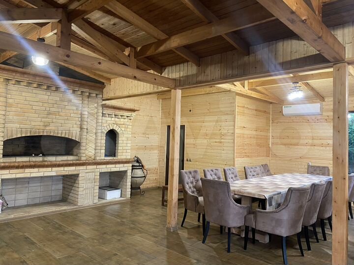 Дом 170 м² на участке 7 сот.