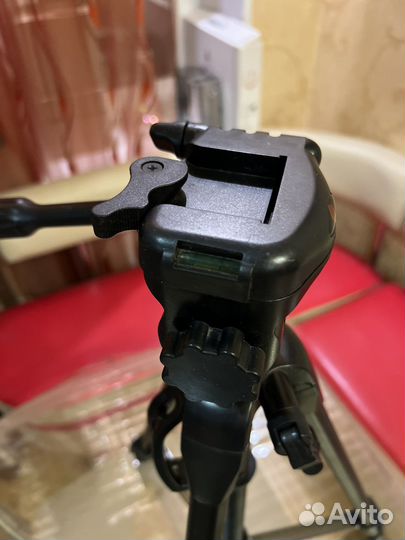 Штатив для фотоаппарата