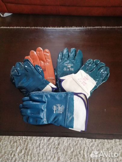 Рабочие перчатки