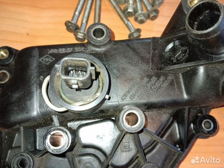 Корпус термостата renault k4m