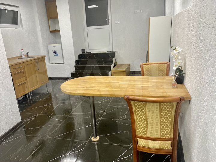 2-к. квартира, 50 м², 1/2 эт.