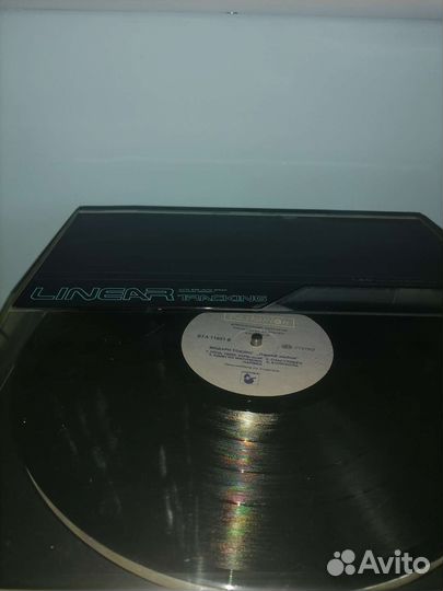 Проигрыватель винила Hitachi