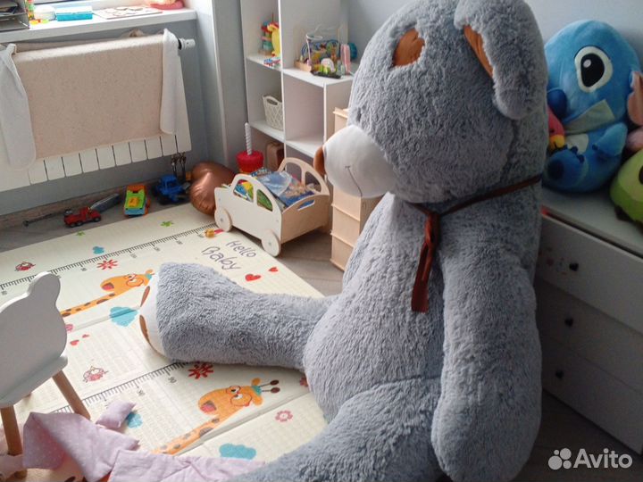 Плюшевый Мишка огромный