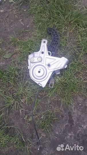 Mercedes benz с класс w203 педаль ручного тормоза