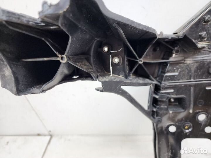 Панель передняя (телевизор) передний Kia Sportage