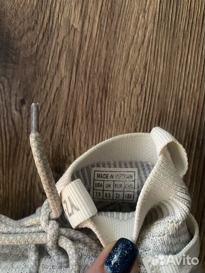 Кроссовки для девочки 22