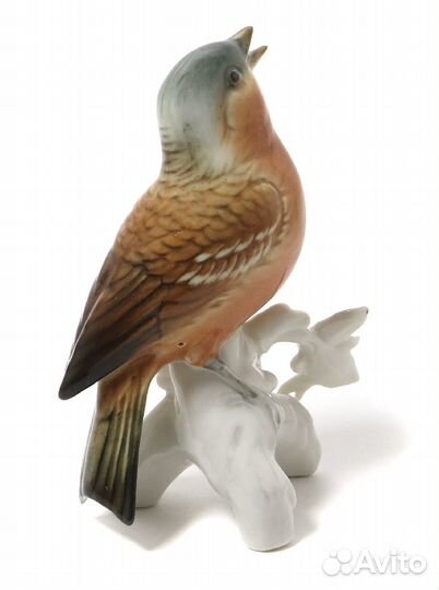 Фарфоровая фигура 