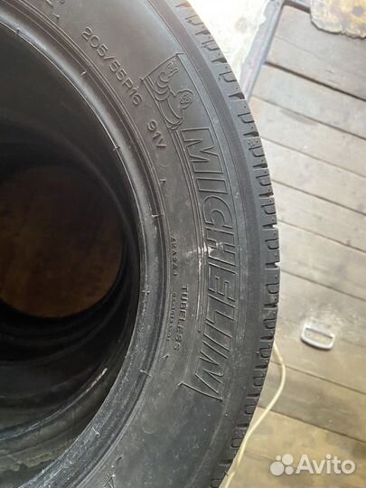 Michelin Defender 205/55 R16