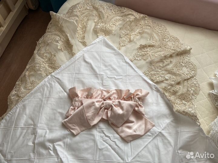 Уголок и бант на выписку