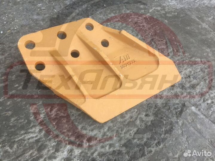 Бокорез Hitachi 2021232 для ZX330