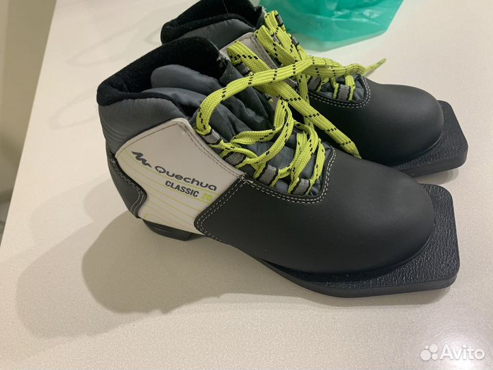 Лыжные ботинки