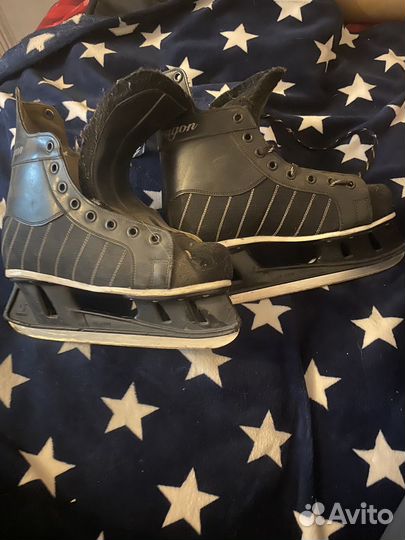 Коньки хоккейные 42-43 размер