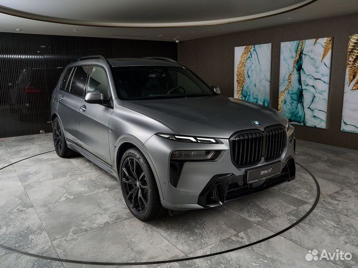 BMW X7 3.0 AT, 2024