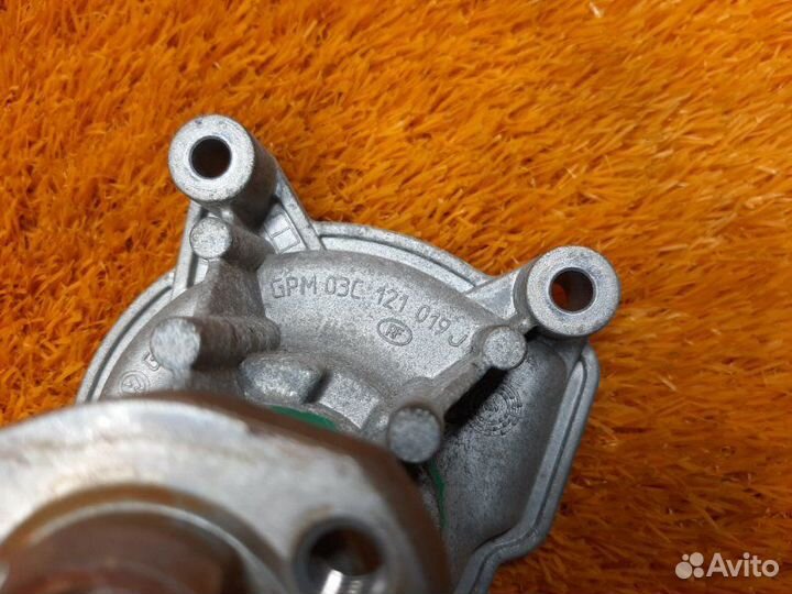 Помпа Audi A3 8P caxc 2009