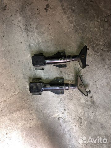 Амортизаторы заднего бамперы бмв е 34